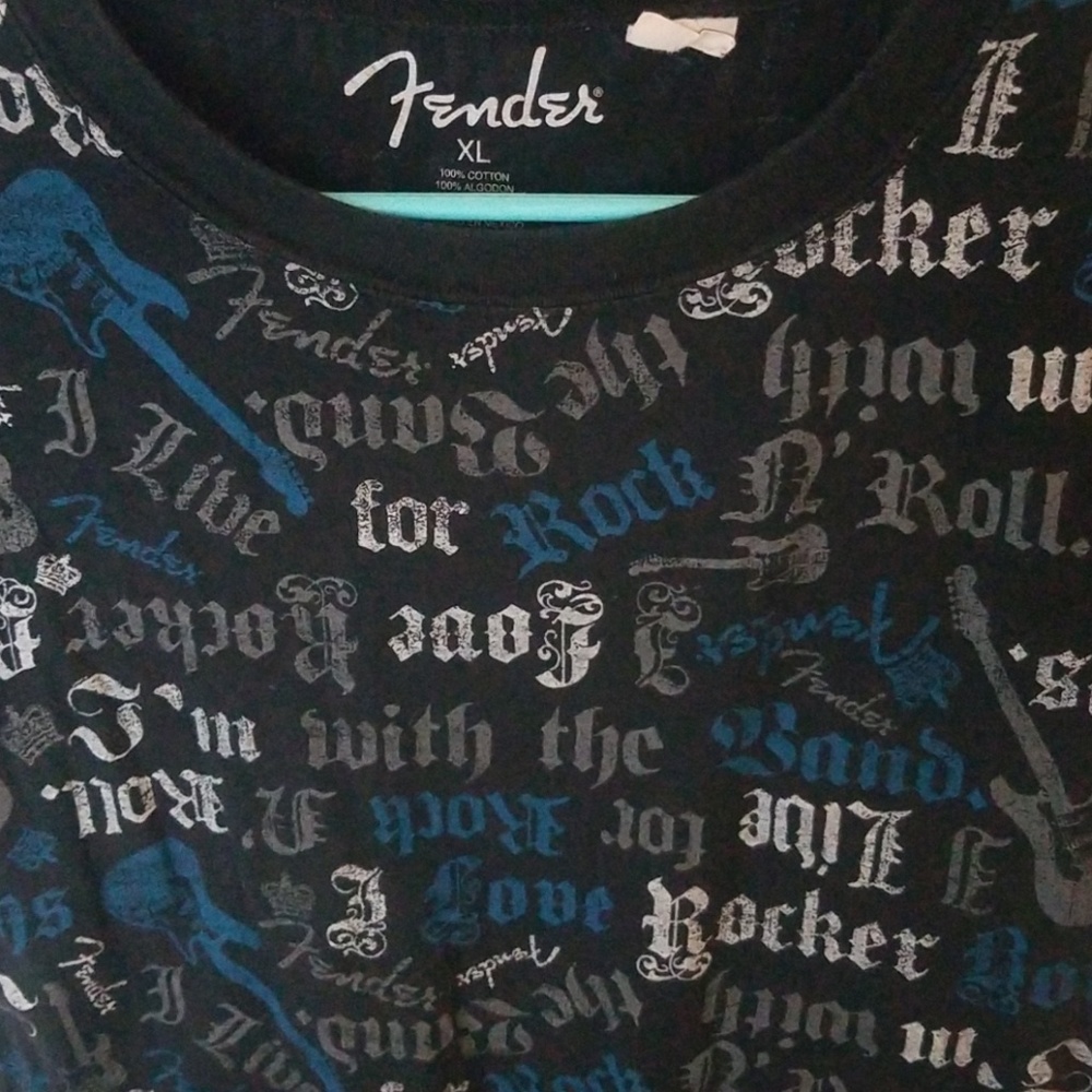 T-shirt - Picture 2 of 2